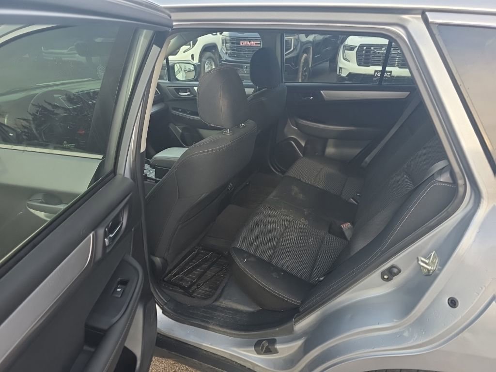 Used 2019 Subaru Outback 2.5i Premium w/ Popular Package #2 image 11