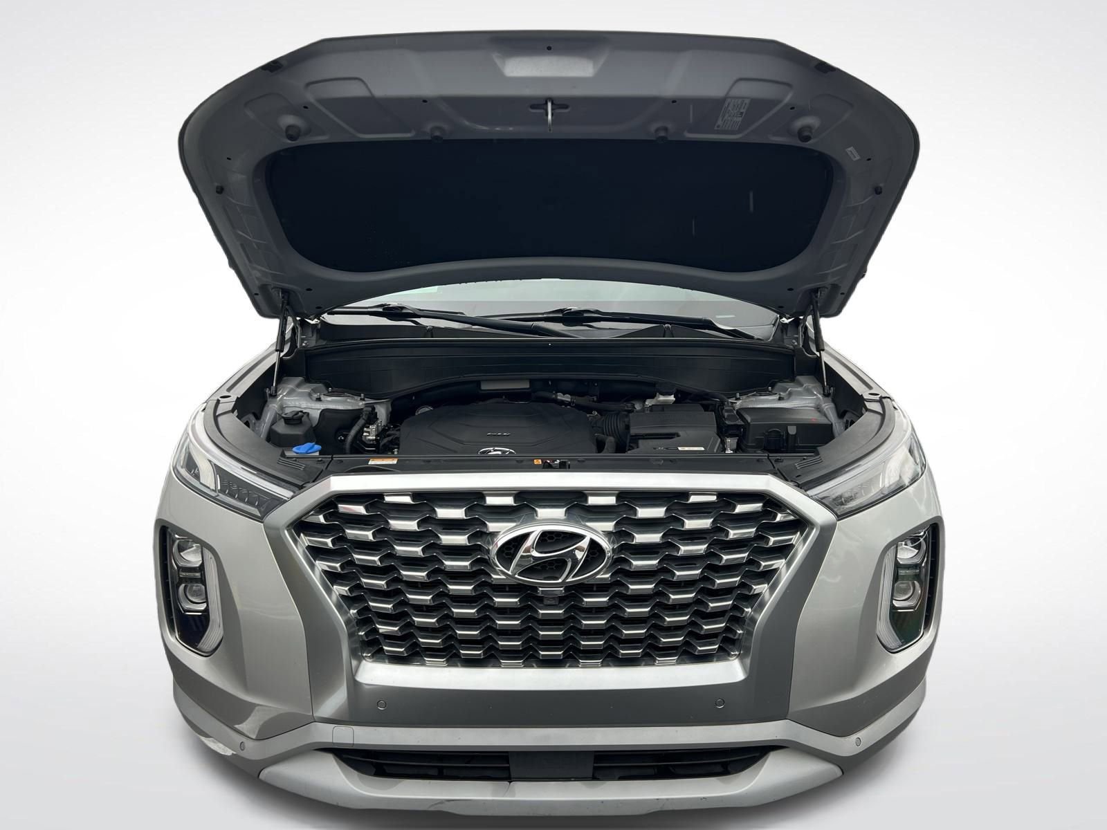Used 2022 Hyundai Palisade Limited w/ Cargo Package image 17