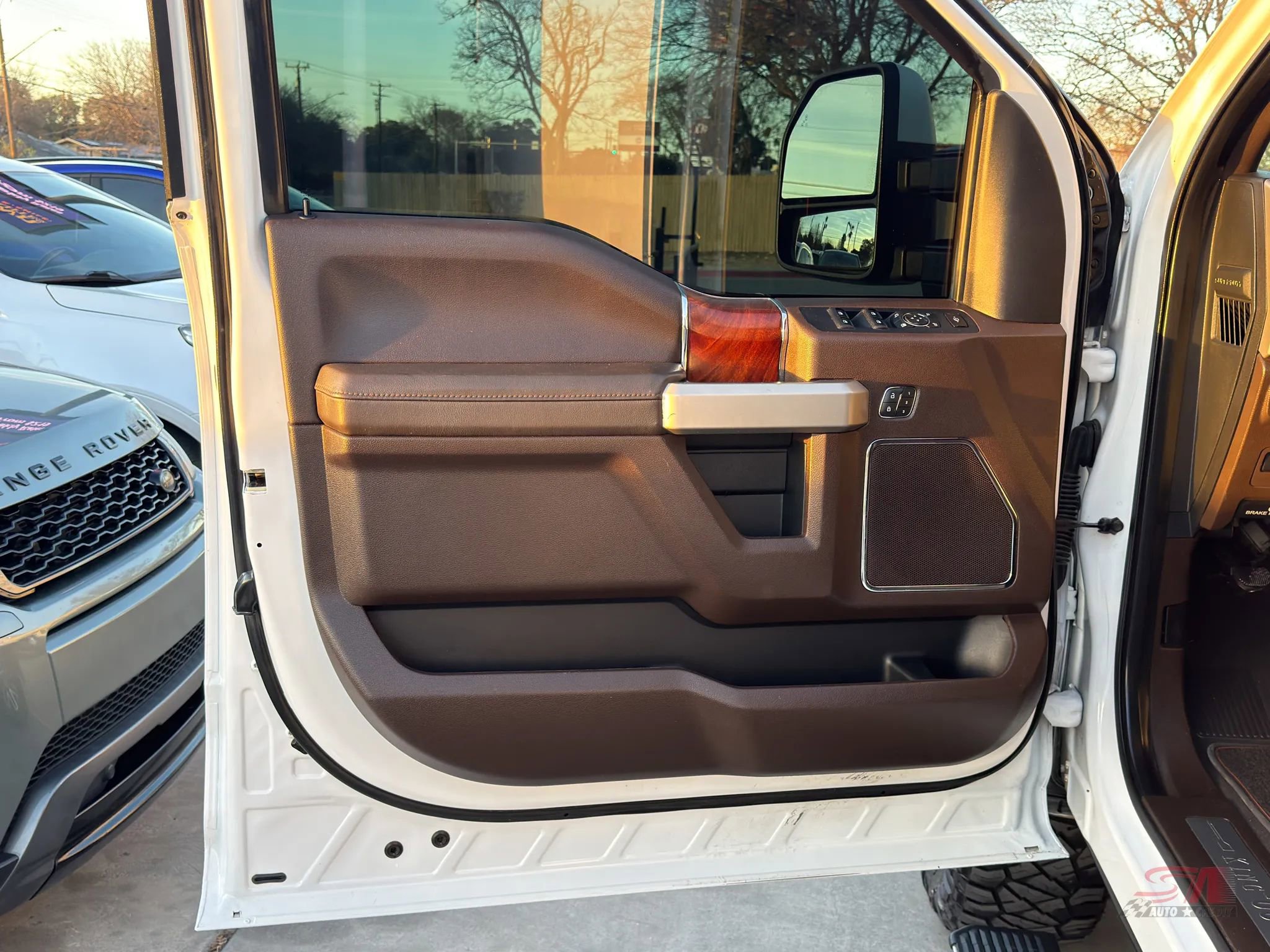 Used 2019 Ford F350 King Ranch w/ King Ranch Ultimate Package image 11