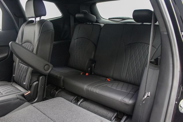 Used 2024 Buick Enclave Avenir w/ Avenir Technology Package AWD/4WD image 21
