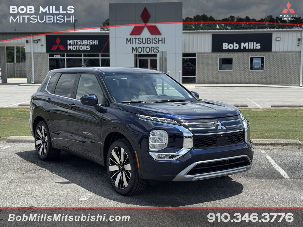 New 2025 Mitsubishi Outlander SE