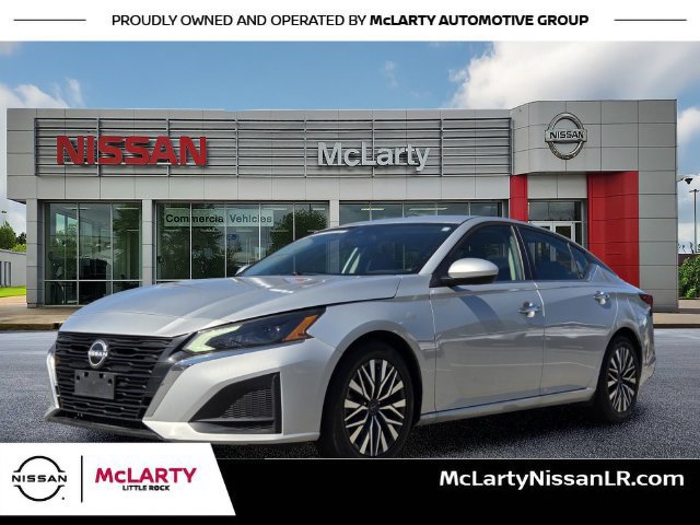 Used 2023 Nissan Altima 2.5 SV