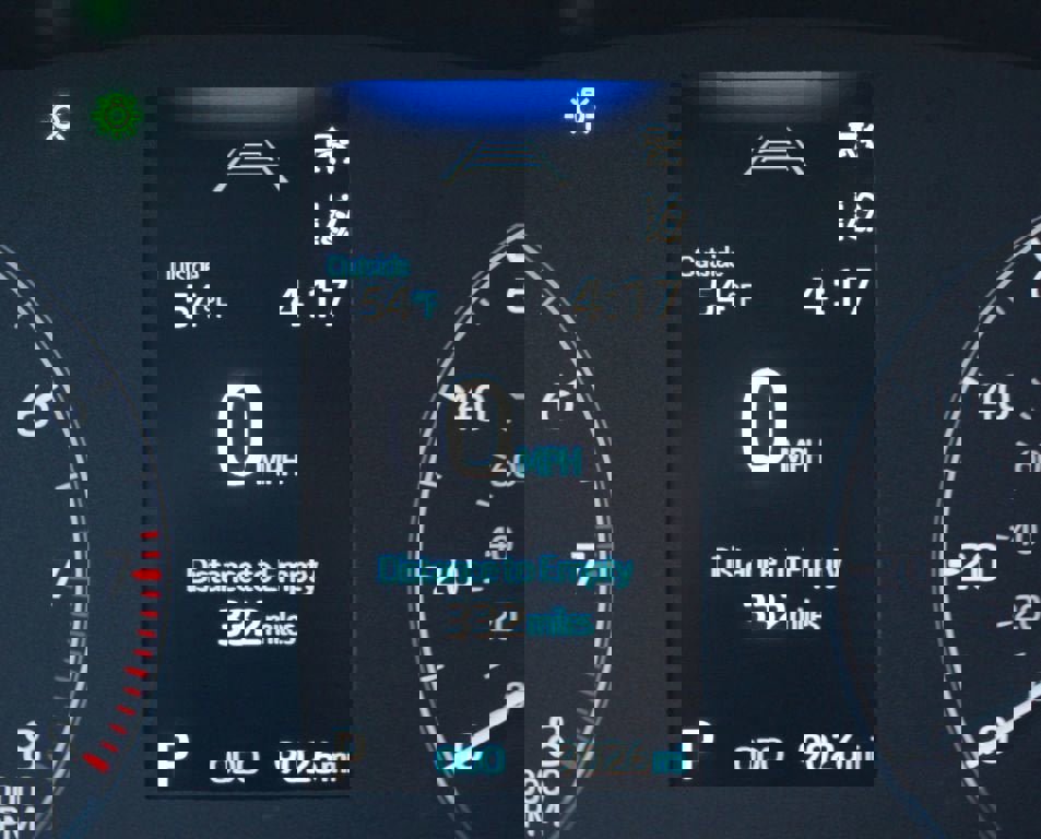 Certified 2025 Toyota Corolla SE image 4