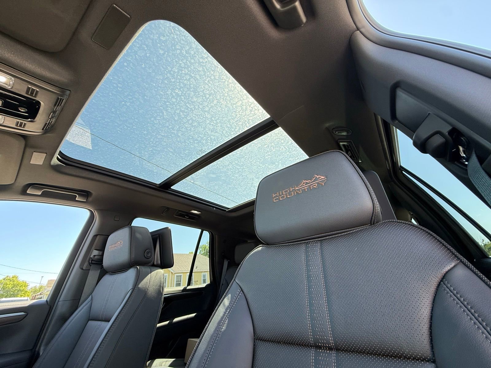 New 2026 Chevrolet Tahoe High Country AWD/4WD image 21