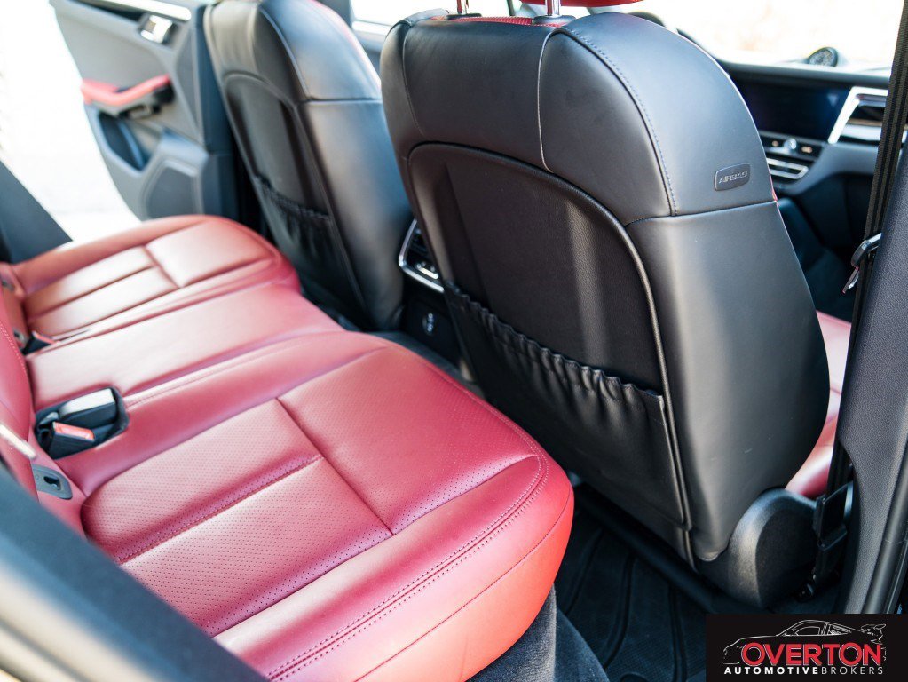 Used 2023 Porsche Macan image 26