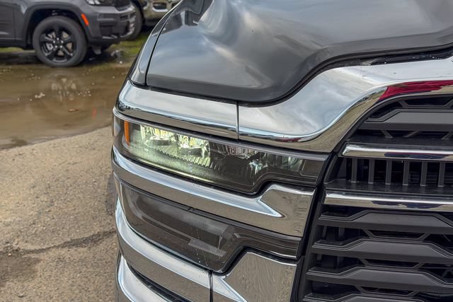 New 2026 RAM 2500 Big Horn AWD/4WD image 5