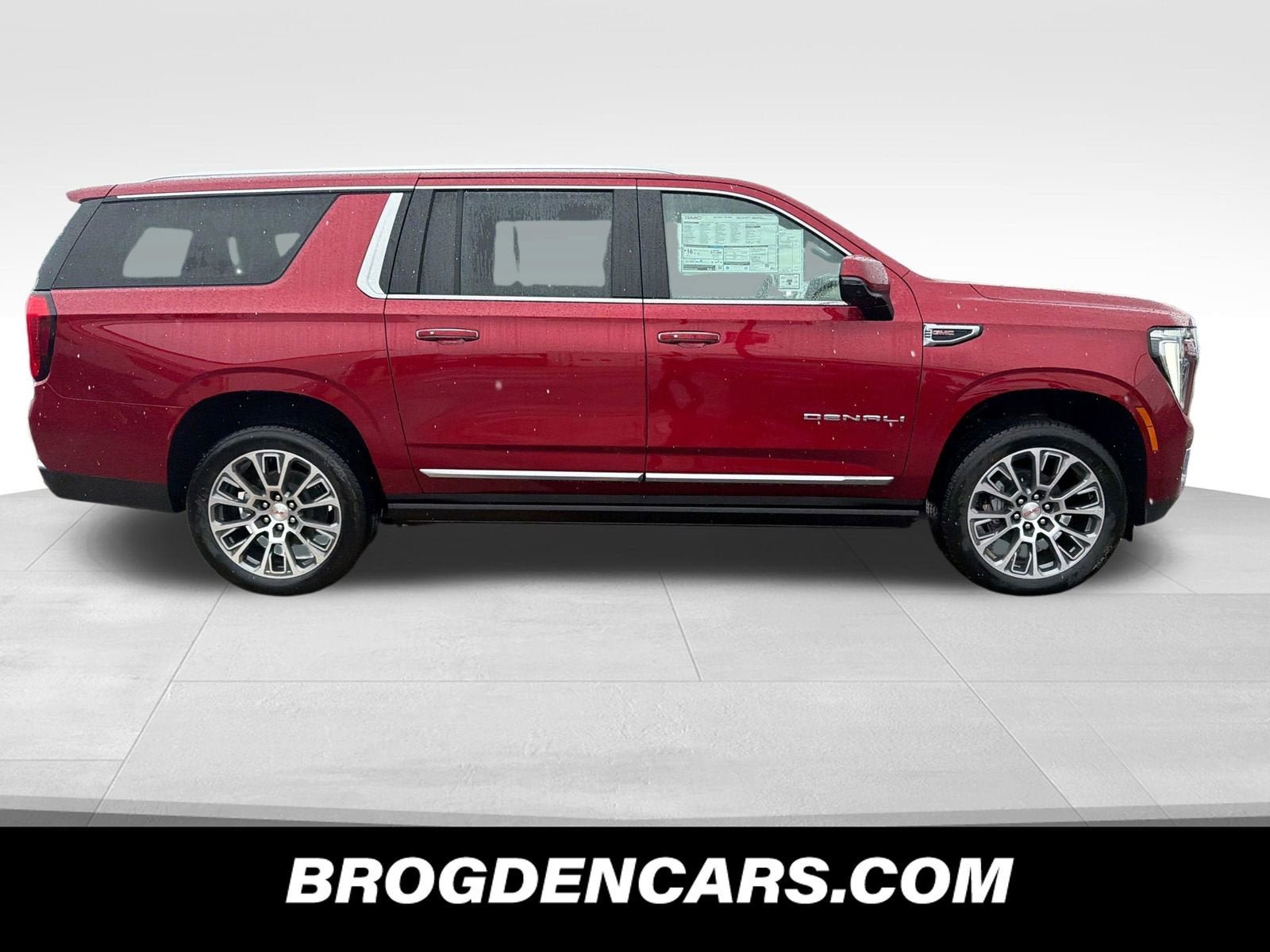 New 2026 GMC Yukon XL Denali w/ Sun & Power Step Package AWD/4WD image 2