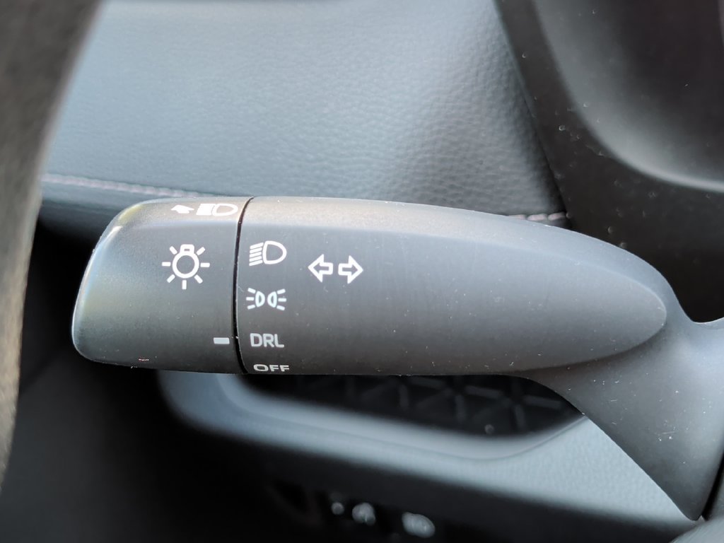 Used 2019 Toyota RAV4 LE w/ All Weather Liner Package AWD/4WD image 45