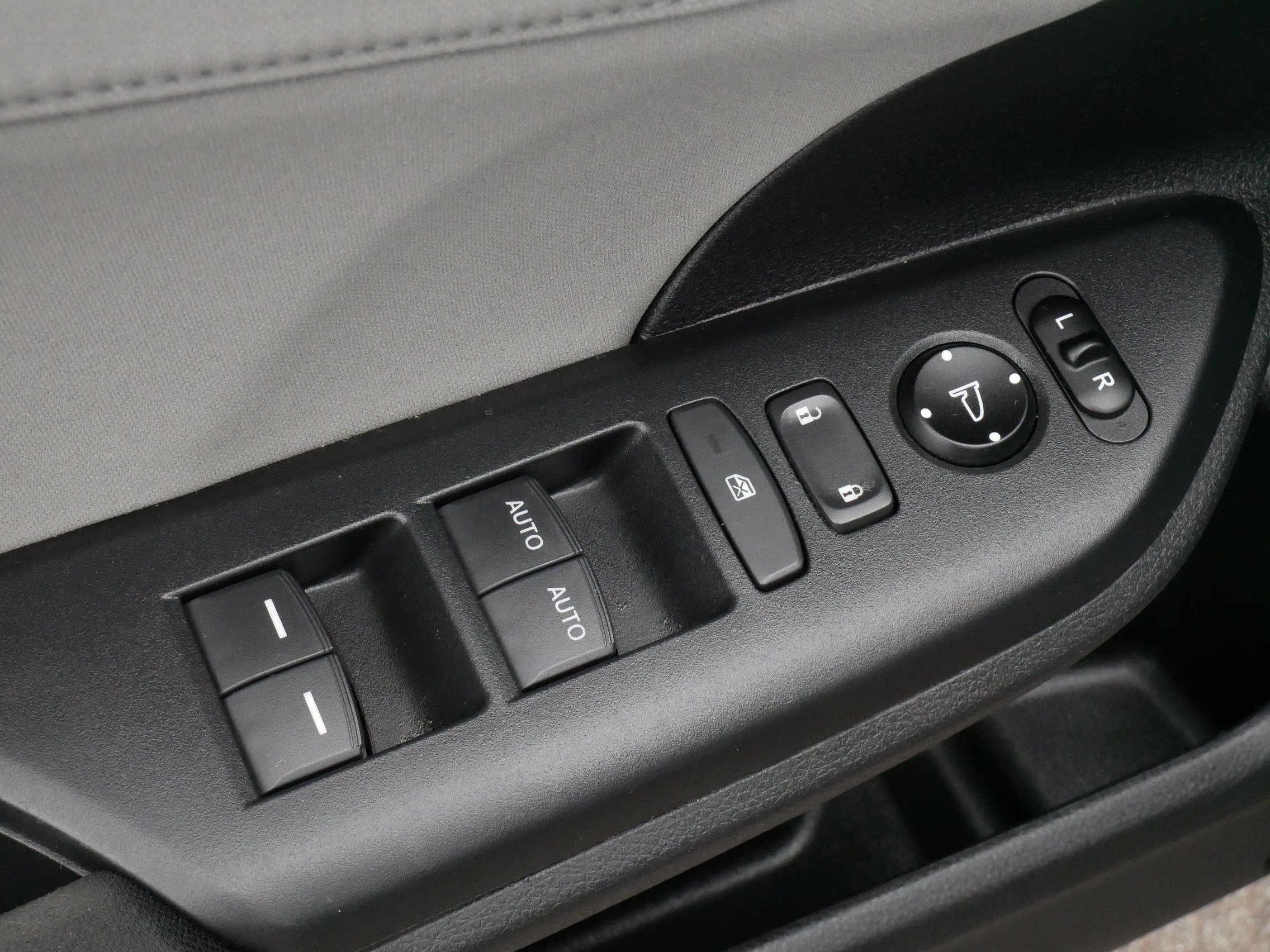 Used 2018 Honda Civic EX image 19