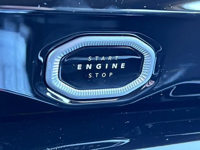 New 2026 Jeep Grand Cherokee L Limited w/ Trailer Tow Package AWD/4WD image 30