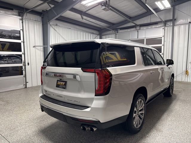 Used 2021 GMC Yukon XL Denali AWD/4WD image 25