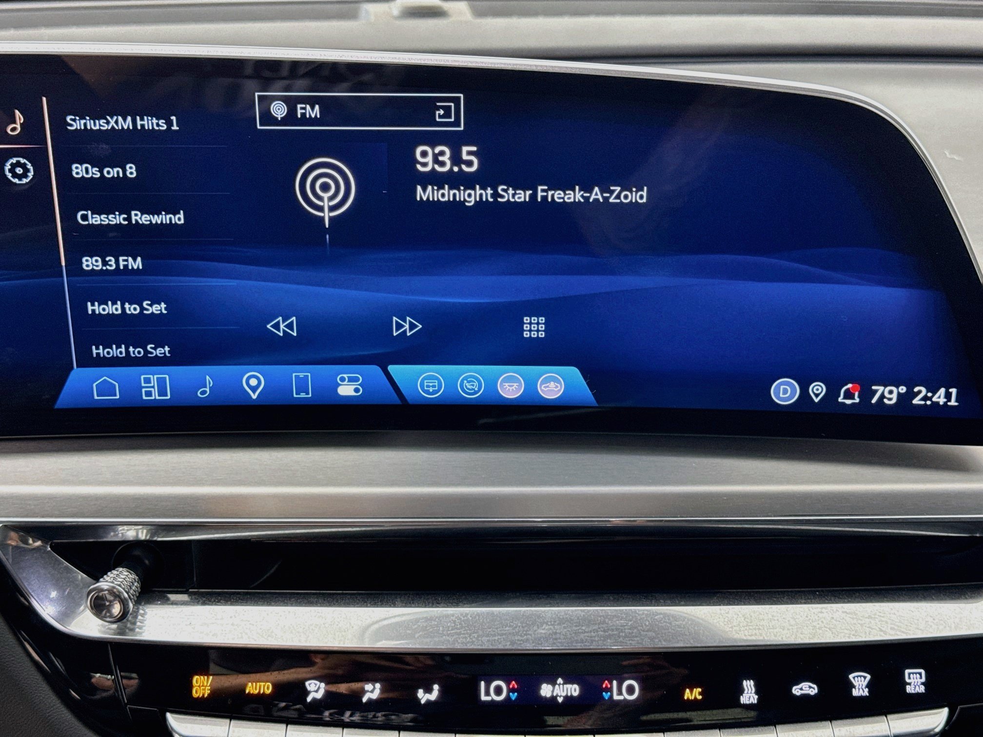 Used 2024 Cadillac Lyriq Sport AWD/4WD image 17