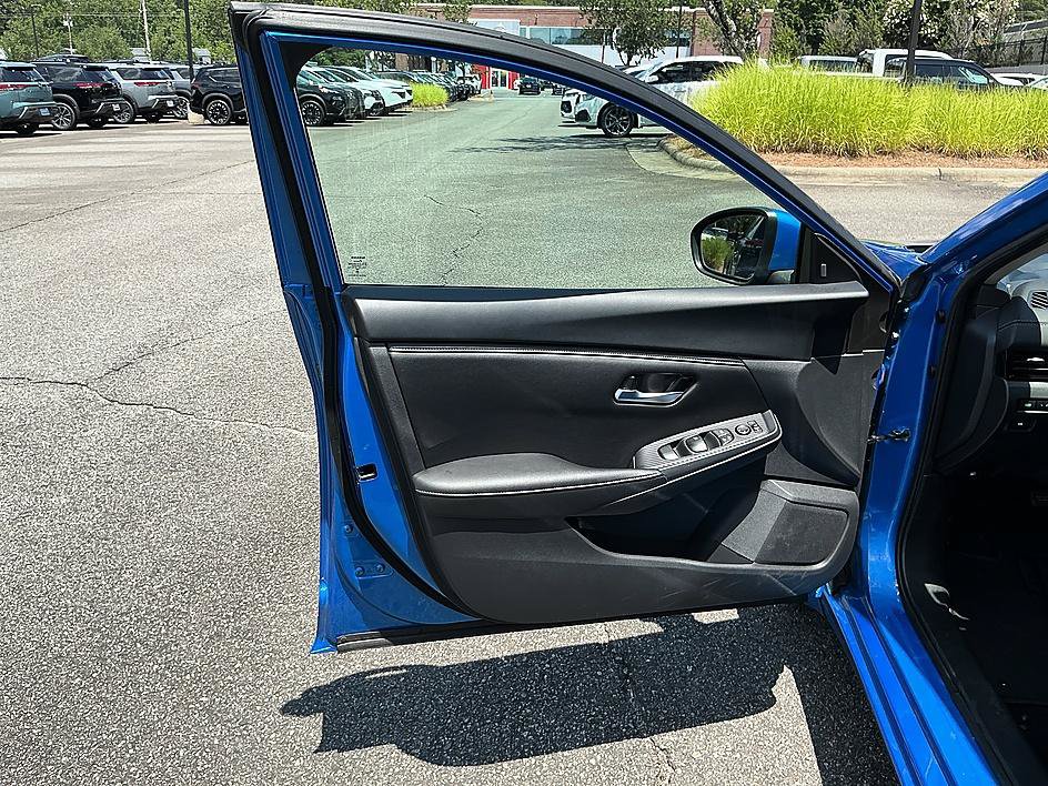Certified 2023 Nissan Sentra SV FWD image 11