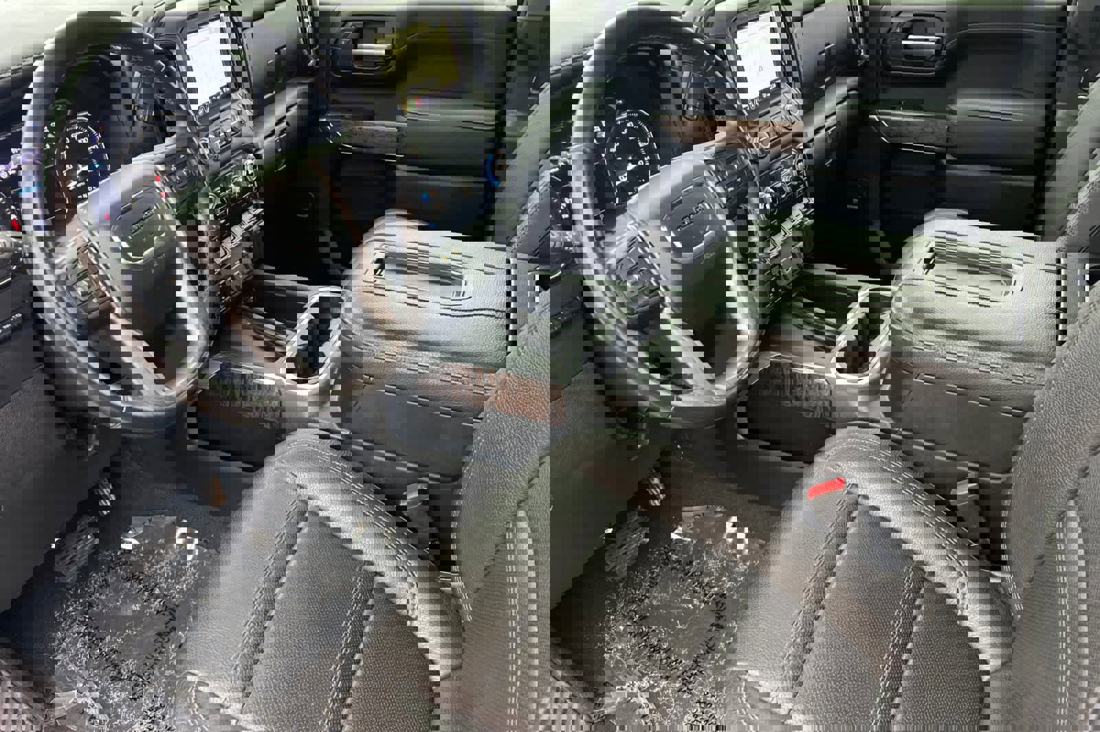 Used 2020 GMC Sierra 3500 Denali w/ Denali Ultimate Package image 12