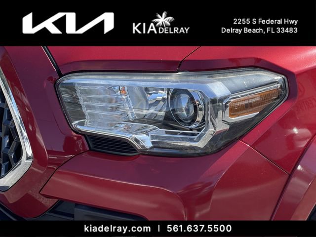 Used 2019 Toyota Tacoma TRD Sport image 6