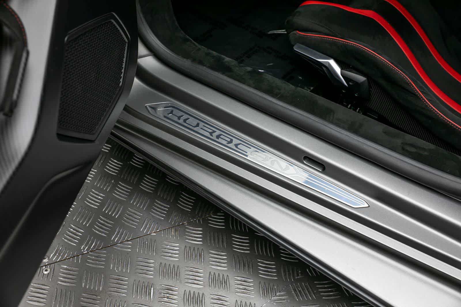 Used 2022 Lamborghini Huracan STO RWD image 22