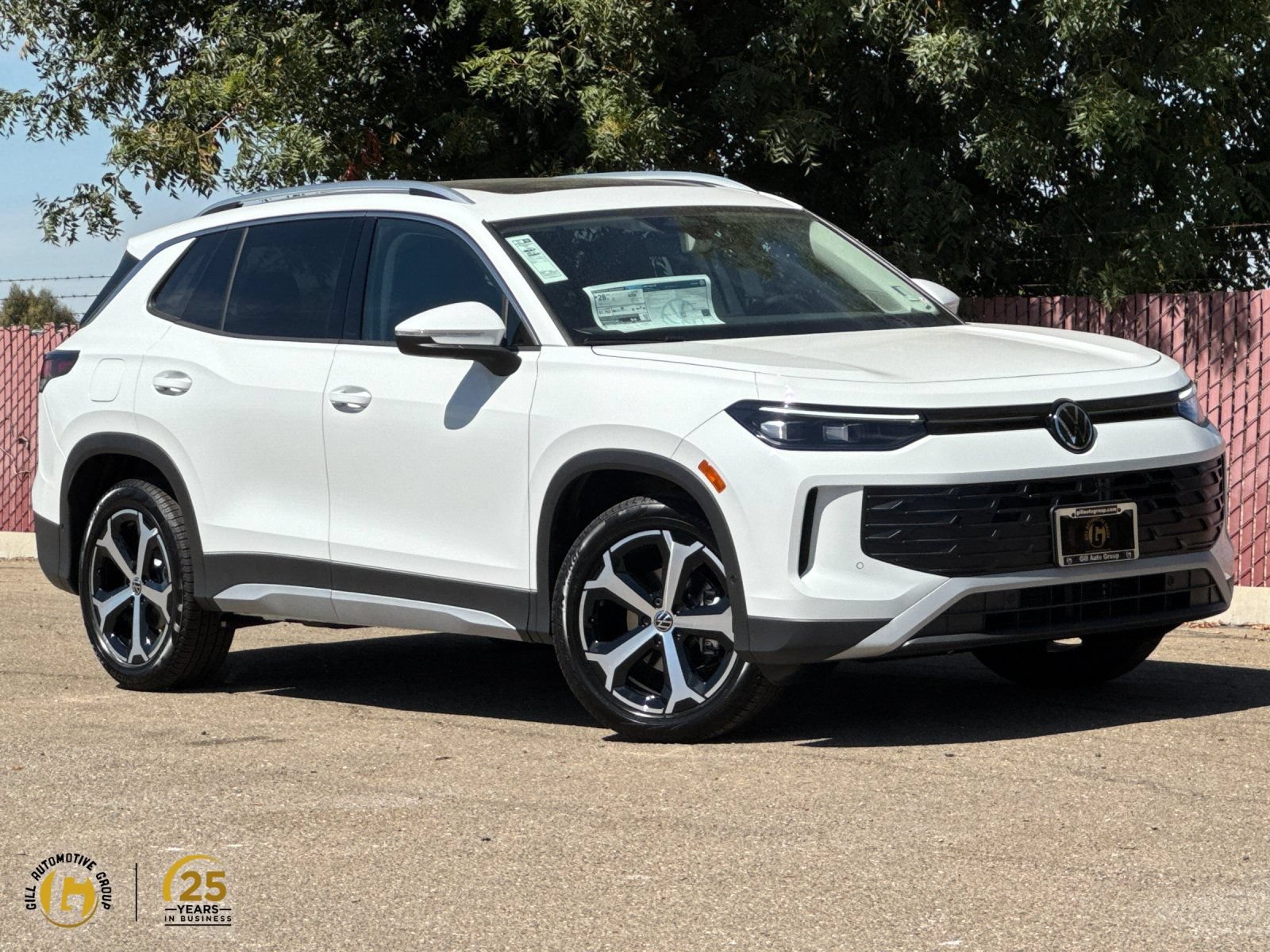 New 2026 Volkswagen Tiguan SE