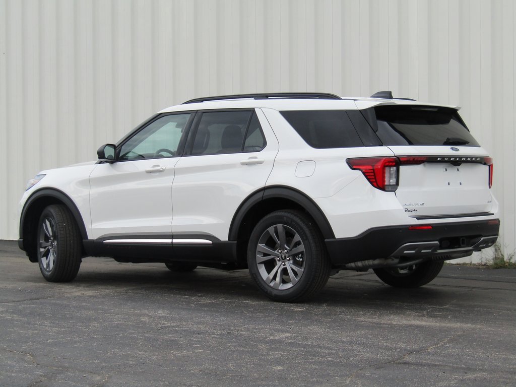 New 2025 Ford Explorer Active image 10