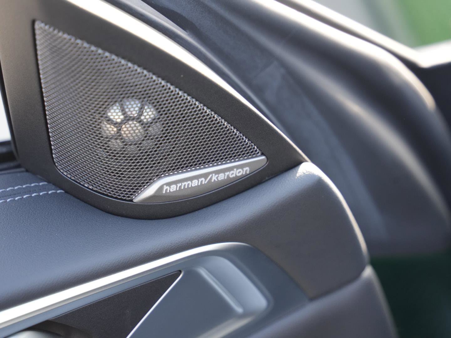 Certified 2025 BMW 430i 430i Convertible RWD w/ M Sport Package image 13