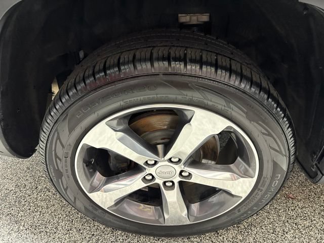 Used 2021 Jeep Grand Cherokee L Limited AWD/4WD image 27