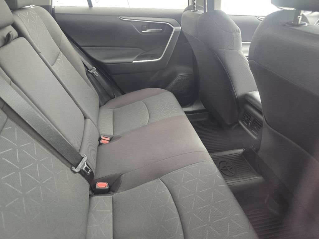 Used 2024 Toyota RAV4 XLE AWD/4WD image 12