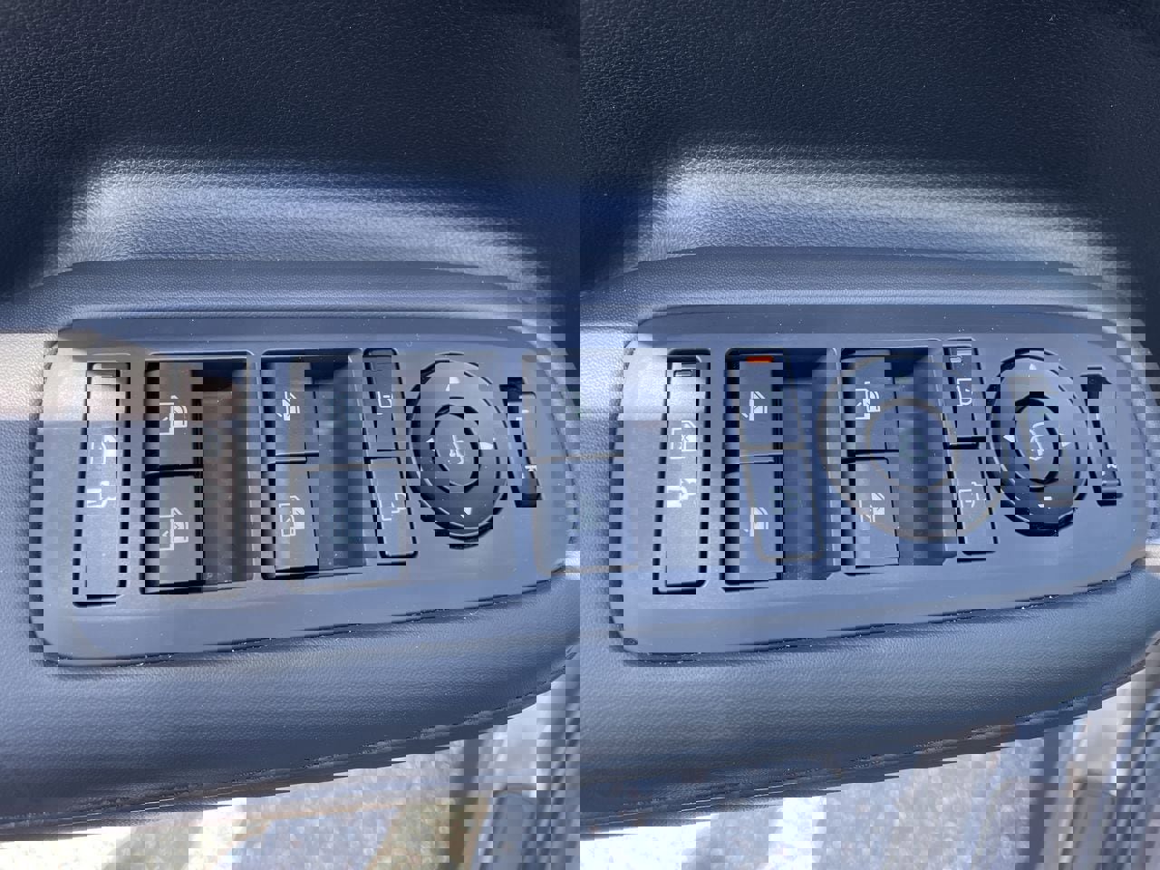 Used 2025 Hyundai Santa Fe Calligraphy image 19