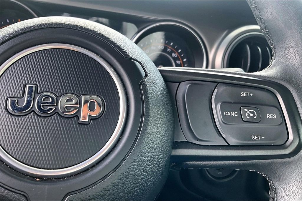 Used 2023 Jeep Gladiator Willys image 27