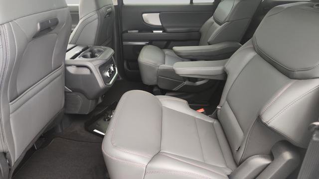 New 2025 Ford Expedition Max Active image 23