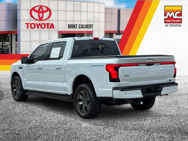 Used 2025 Ford F150 Lightning Lariat AWD/4WD image 3