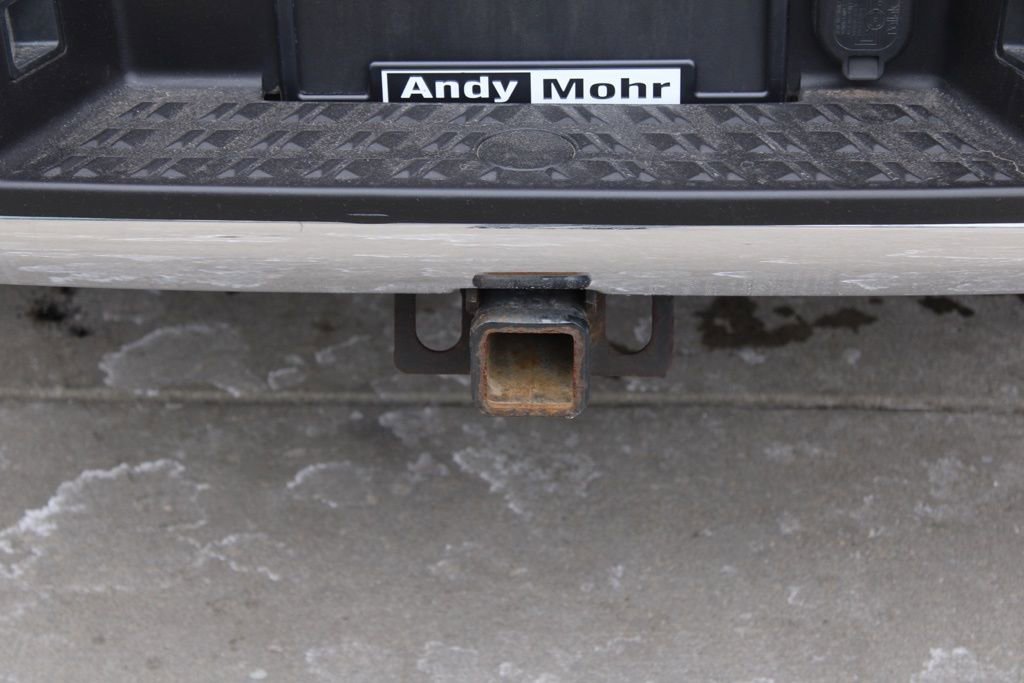 Used 2017 Nissan Titan SV image 10