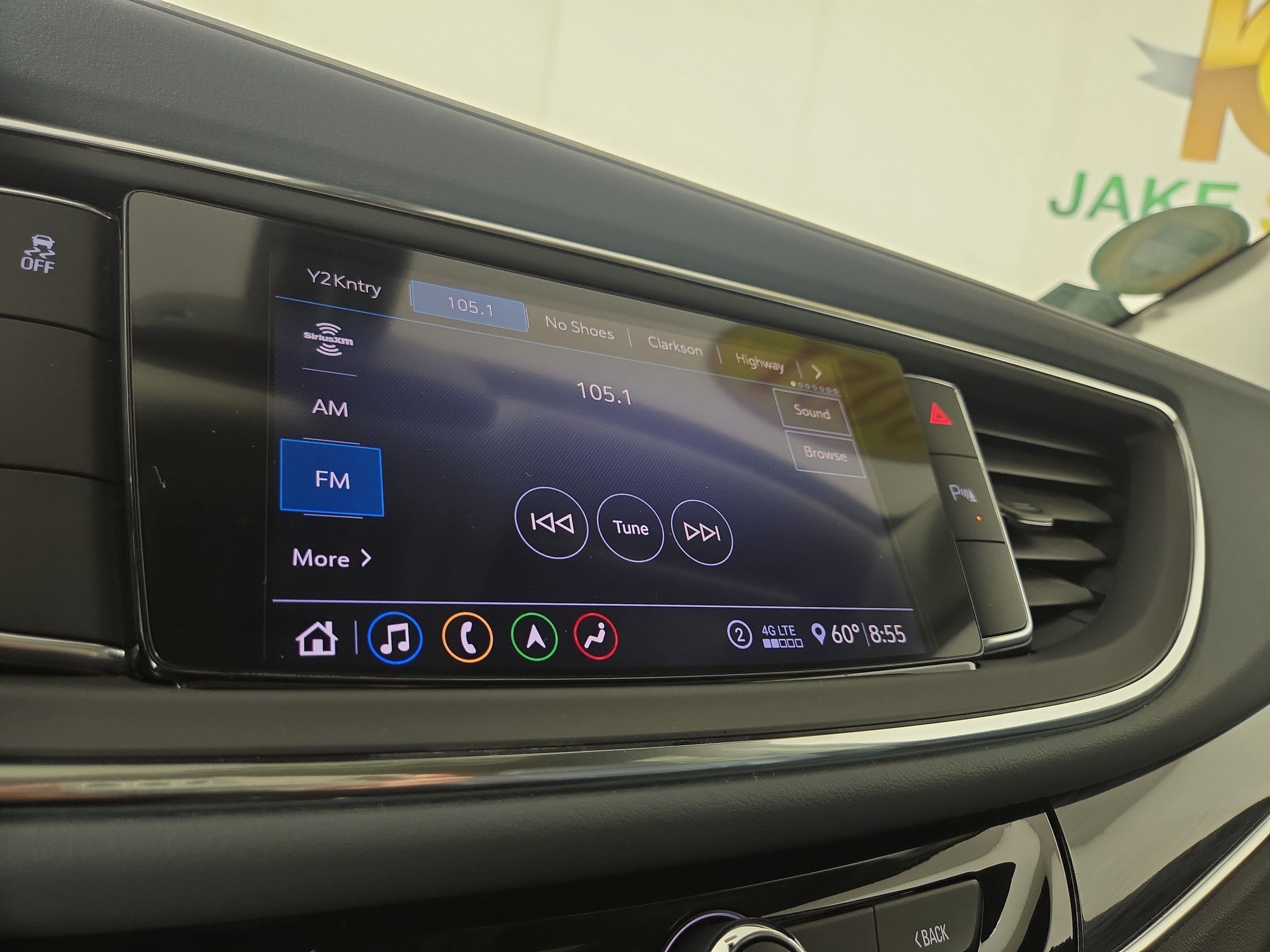 Used 2021 Buick Enclave Essence w/ Sport Touring Edition FWD image 20