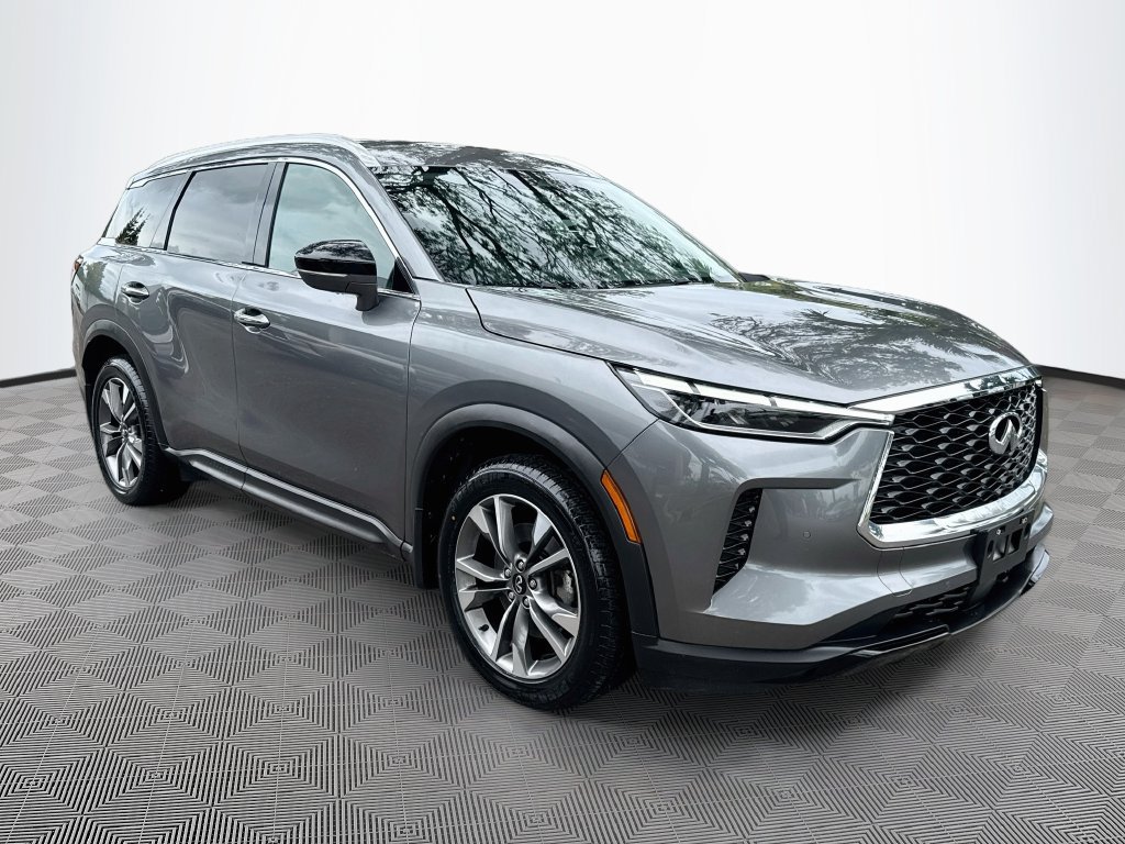 Certified 2023 INFINITI QX60 Luxe w/ Vision Package AWD/4WD image 4