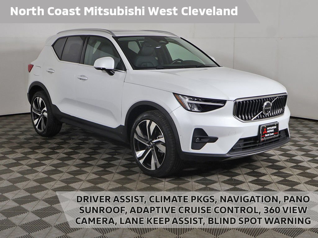Used 2023 Volvo XC40 B5 Plus w/ Protection Package Premier