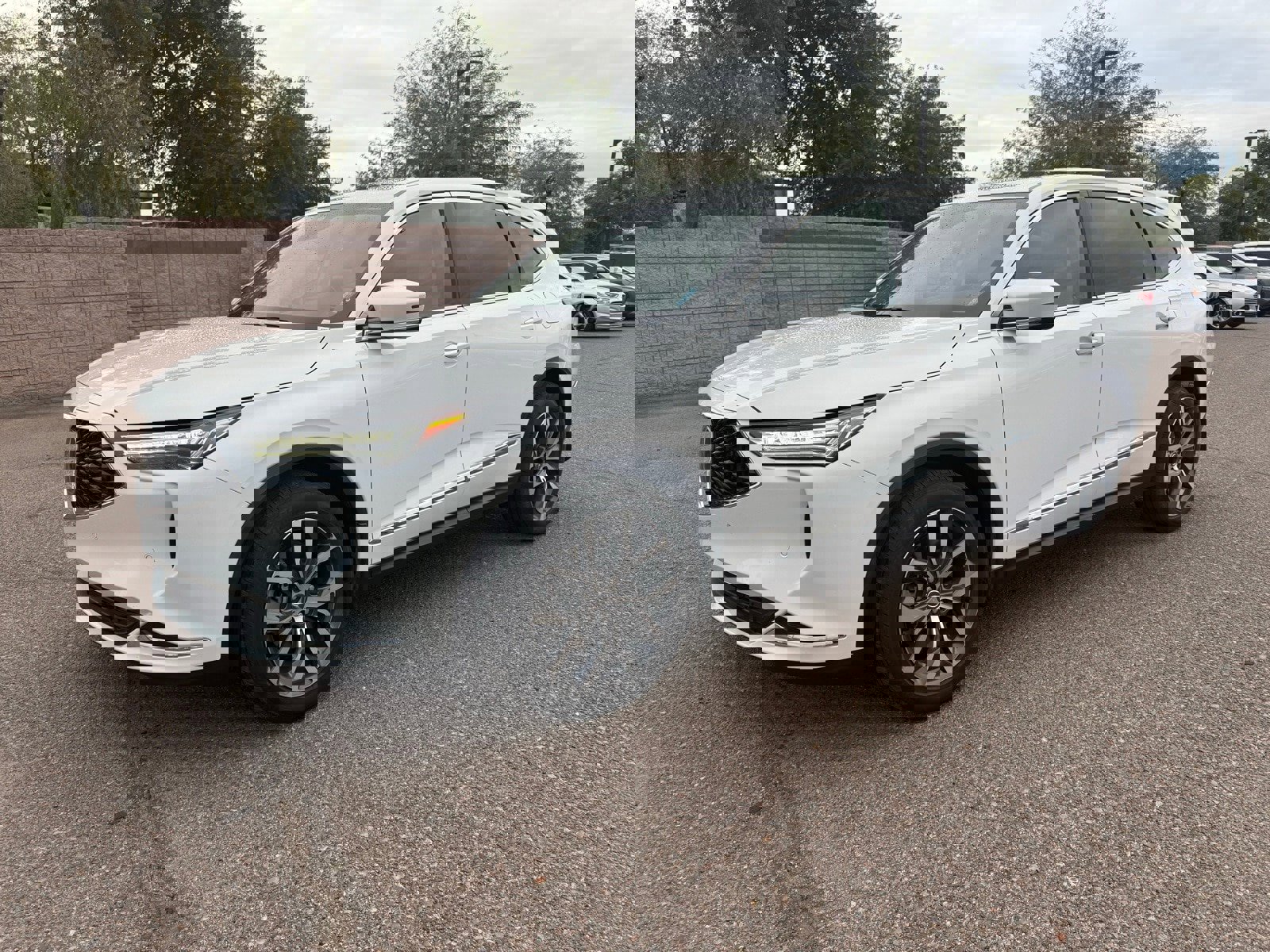 Used 2023 Acura MDX FWD w/ Technology Package image 1