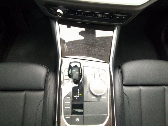Used 2021 BMW 330i Sedan w/ Driving Assistance Package image 40