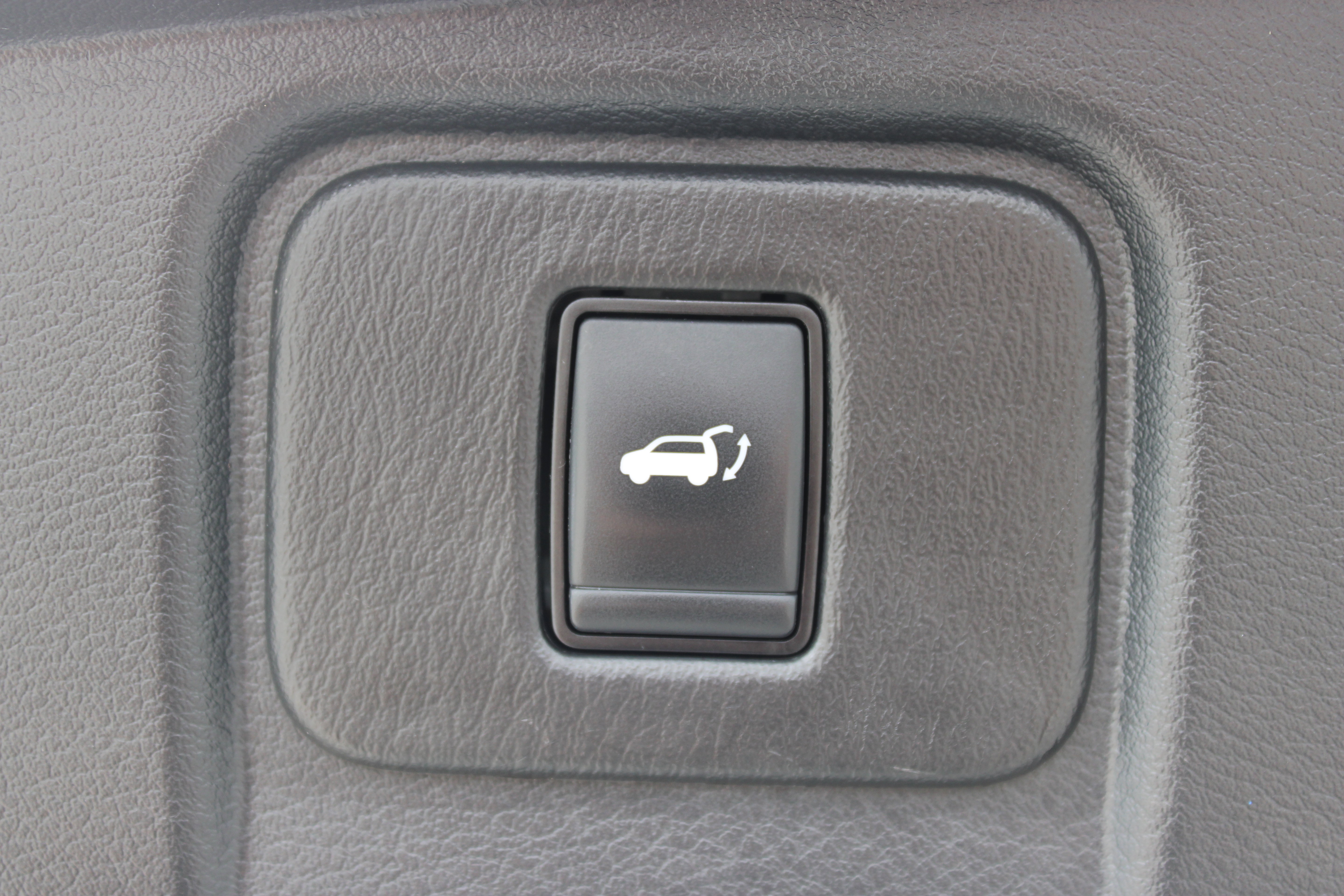 Used 2020 Nissan Murano SL w/ Moonroof Package AWD/4WD image 6
