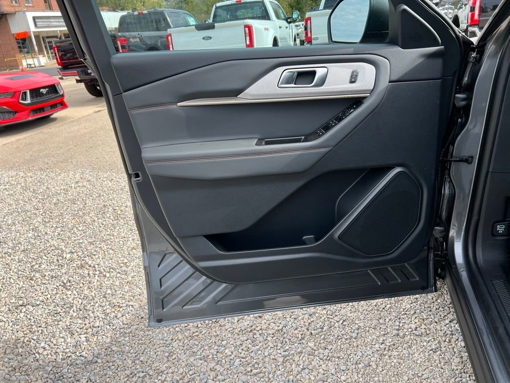 New 2026 Ford Explorer Active image 11