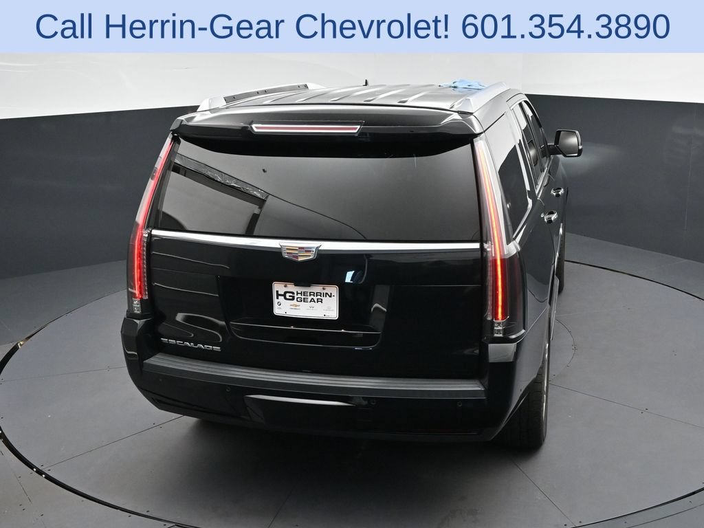 Used 2019 Cadillac Escalade Premium Luxury AWD/4WD image 35