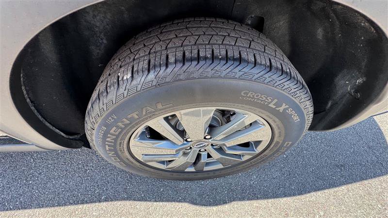 Used 2024 Nissan Pathfinder SV AWD/4WD image 28