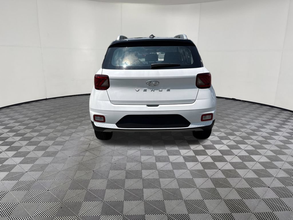 New 2026 Hyundai Venue SEL FWD image 6
