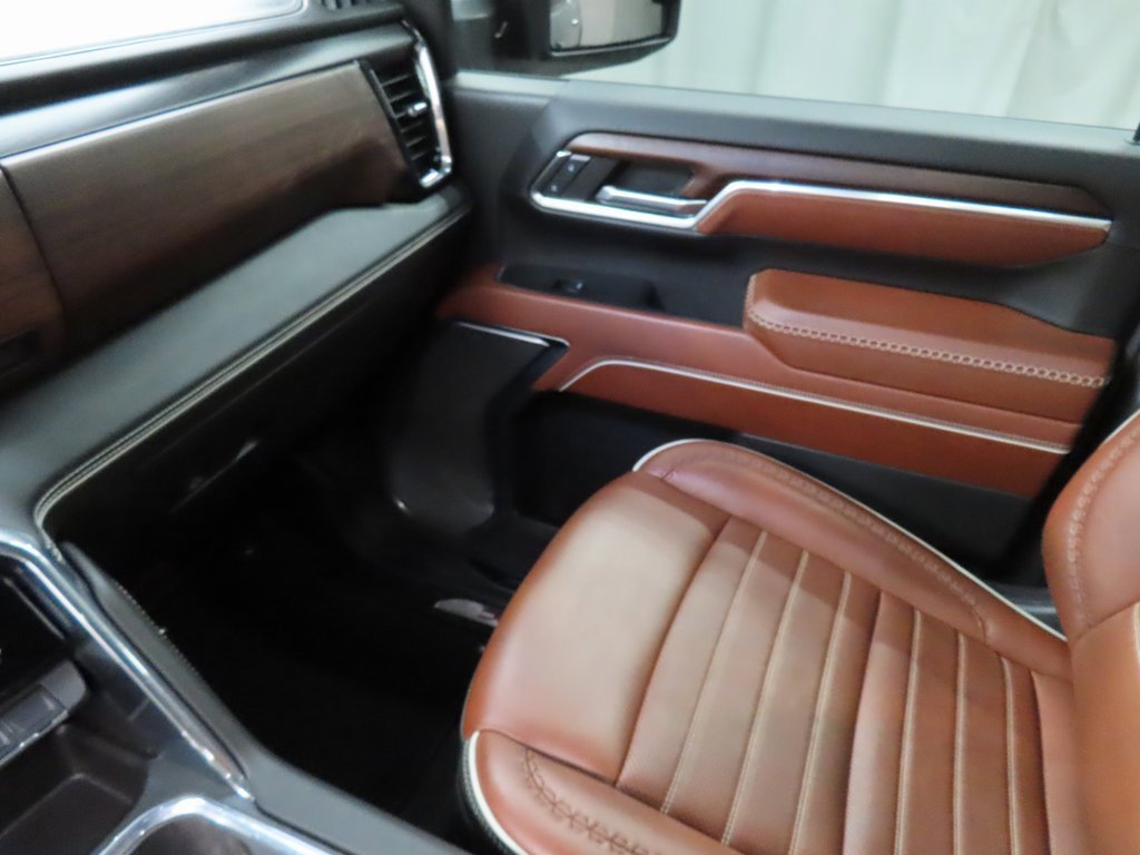 Used 2024 GMC Sierra 3500 Denali Ultimate image 34