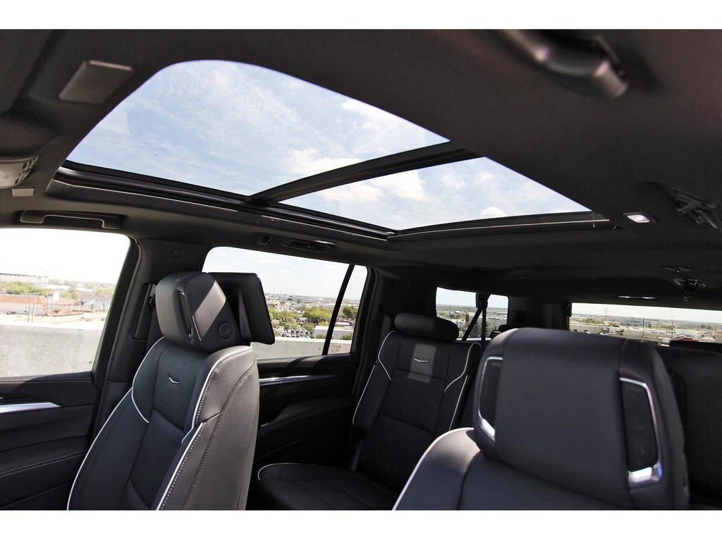 New 2026 Cadillac Escalade ESV Sport w/ Touring Package AWD/4WD image 24