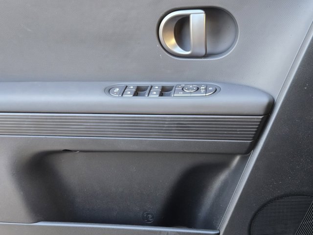 Certified 2025 Hyundai Ioniq 5 SEL image 23