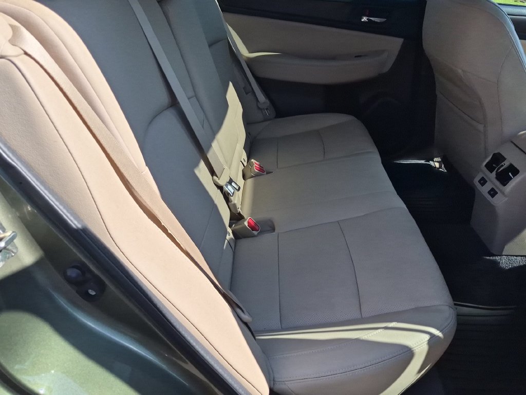 Used 2016 Subaru Outback 3.6R Limited AWD/4WD image 26