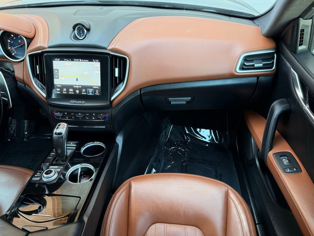 Used 2019 Maserati Ghibli S GranLusso AWD/4WD image 29