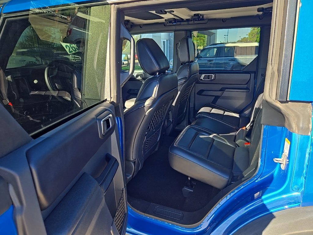 Used 2025 Ford Bronco Badlands AWD/4WD image 16