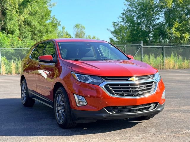 Used 2020 Chevrolet Equinox LT w/ Driver Convenience Package FWD image 4