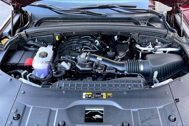 New 2026 Jeep Grand Cherokee Laredo image 9