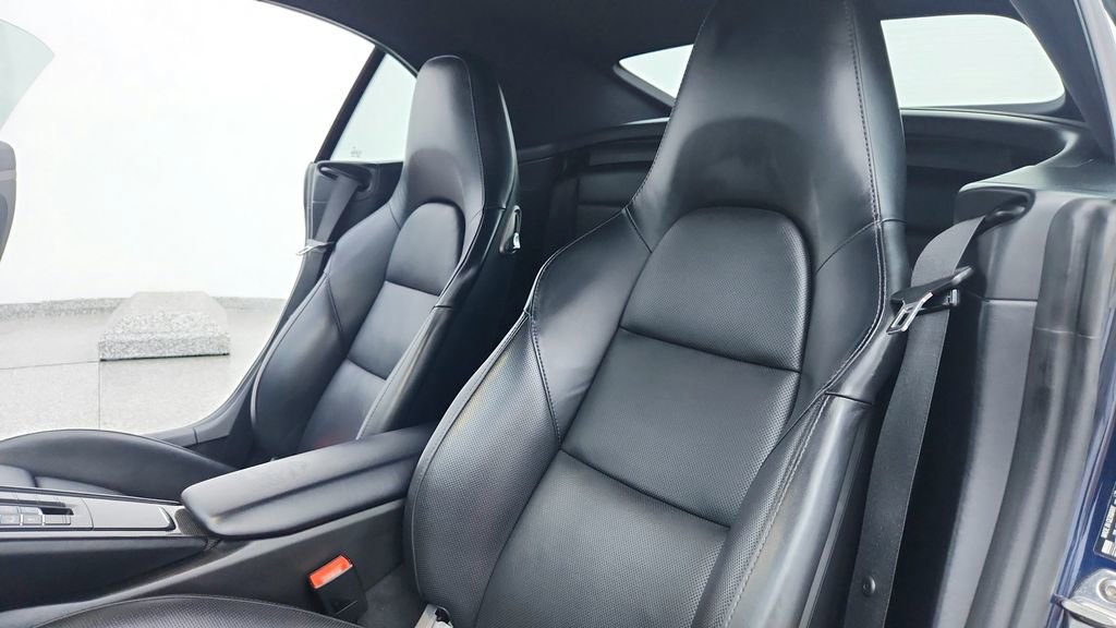 Used 2015 Porsche 911 Turbo S image 16