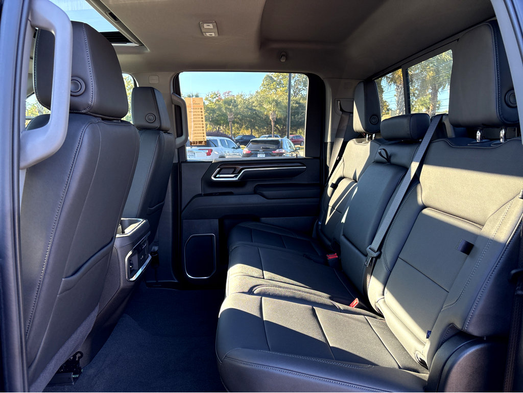 New 2025 GMC Sierra 2500 SLT w/ SLT Premium Package image 25